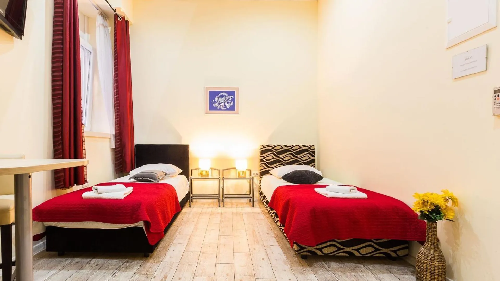 Charming And Historic Old Town Apartments 자다르